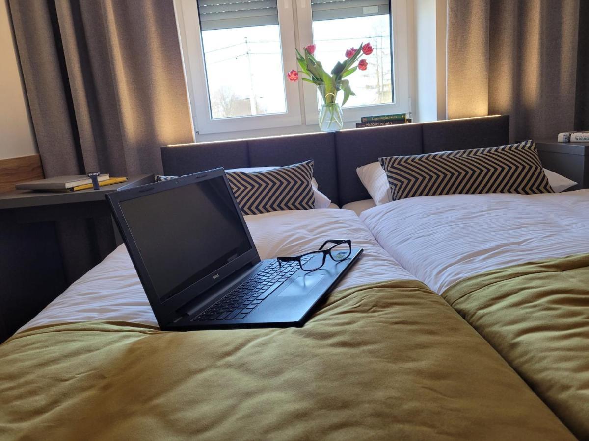 Good Sleep Bed and Breakfast Kolonowskie Buitenkant foto